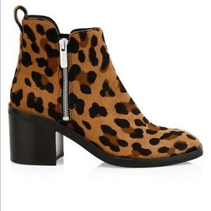 - 3.1 Phillip Lim
Alexa Leopard-Print Calf Hair Leather Ankle Boots 39
